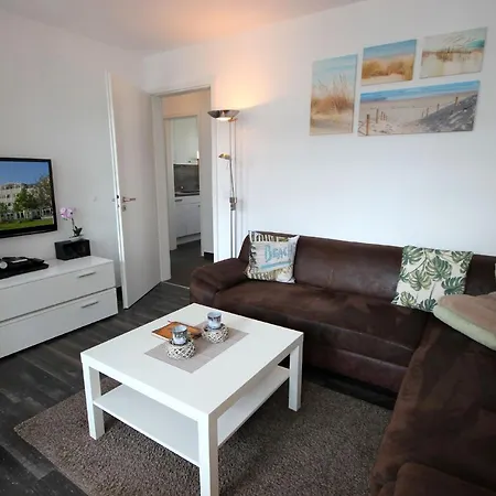 Apartment Seepark By Rujana Sellin (Rugen)
