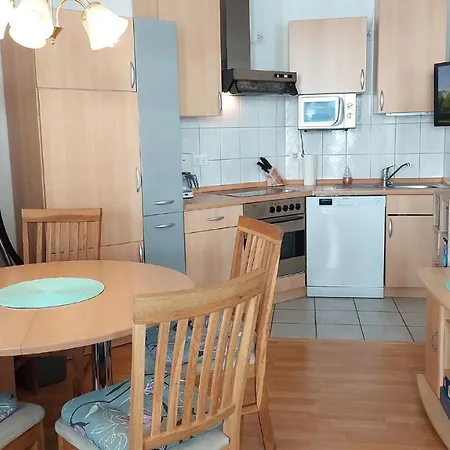 Seepark By Rujana Apartment