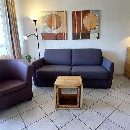 Apartment Seepark By Rujana Sellin (Rugen)