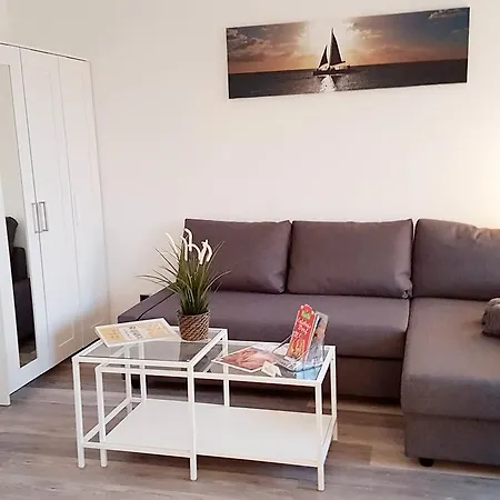 Apartment Seepark By Rujana Sellin (Rugen)