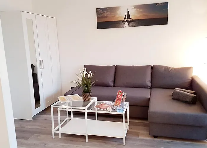 Apartment Seepark By Rujana Sellin (Rugen)